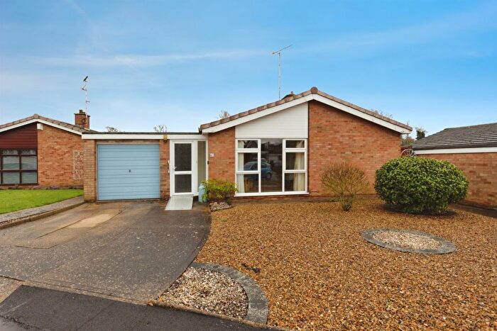 3 Bedroom Detached Bungalow For Sale In Sandringham Close, Ipswich, IP2