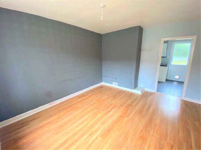 2 Bedroom Terraced House To Rent In Lichfield Street, Salford, M6