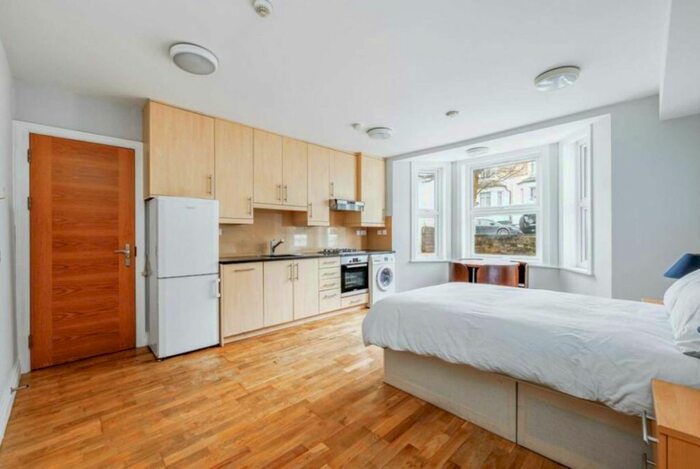 1 Bedroom Studio To Rent In Windsor Road, London, W5