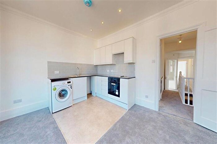 2 Bedroom Apartment To Rent In Manor Park, London, E12
