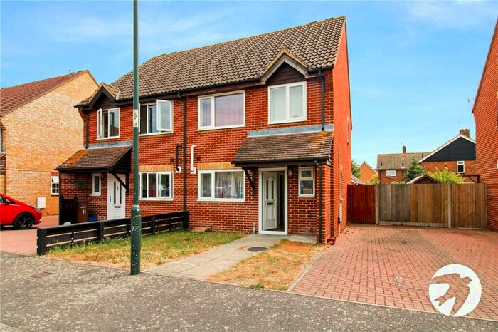 3 Bedroom Semi-Detached House To Rent In Elford Road, Cliffe, Rochester, Kent, ME3