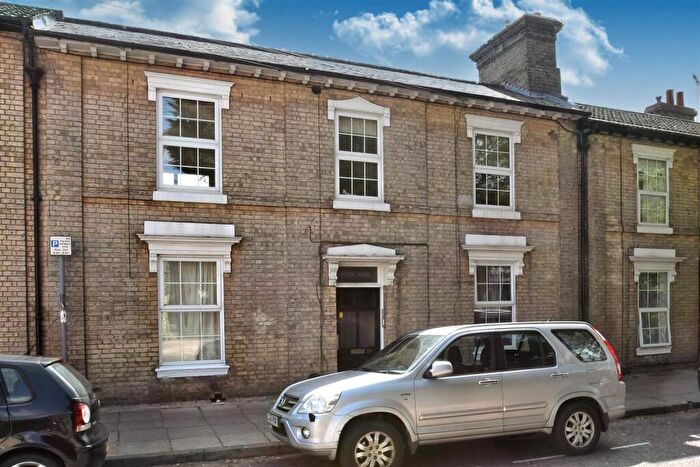 2 Bedroom Apartment For Sale In Clarkson Street, Ipswich, IP1