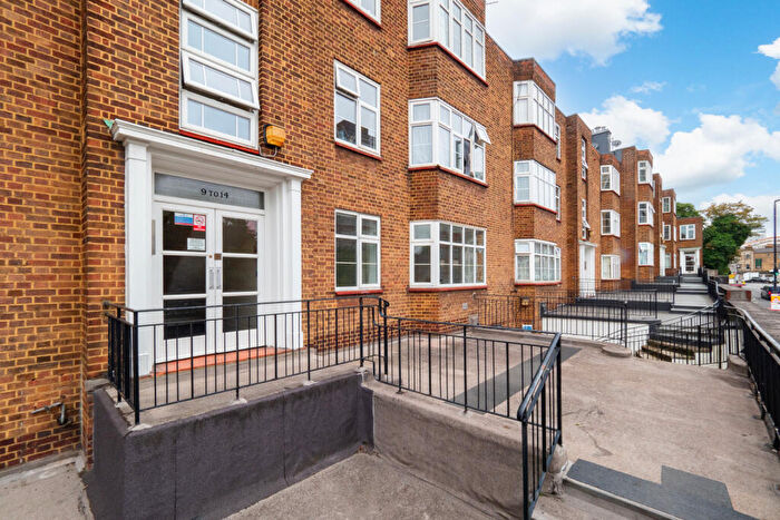 2 Bedroom Apartment To Rent In Brighton Road, Sutton, SM2