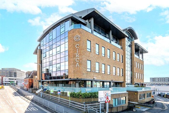 1 Bedroom Flat To Rent In The Ring, Bracknell, Berkshire, RG12