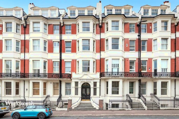 2 Bedroom Apartment To Rent In Gwydyr Mansions, Holland Road, Hove, East Sussex, BN3