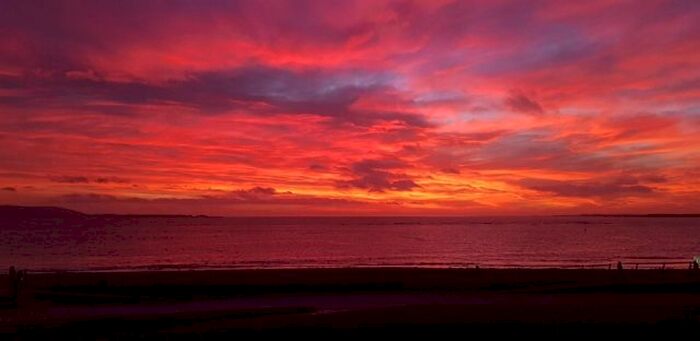 2 Bedroom Flat To Rent In Pentre Doc Y Gogledd, Llanelli SA15