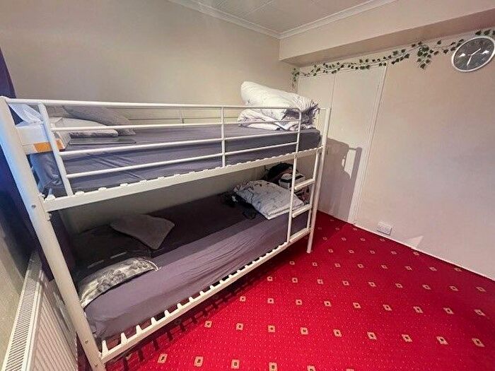 2 Bedroom Flat For Sale In Church Lane, London, NW9