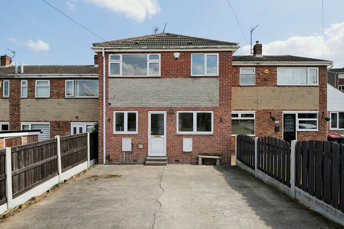 3 Bedroom Semi-Detached House To Rent In Pear Tree Close, Brinsworth, Rotherham, South Yorkshire, S60