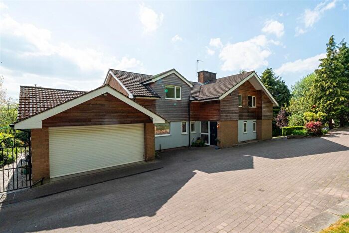 6 Bedroom Detached House For Sale In Lansdale House, Riggotts Lane, Walton, Chesterfield, S42