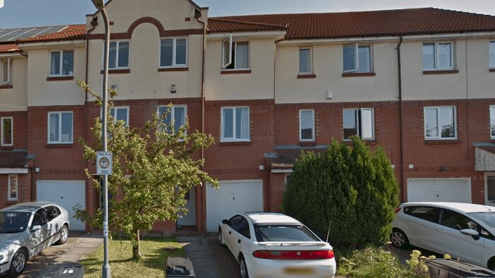 3 Bedroom Town House To Rent In Burgess Green Close, St. Annes Park, Bristol, BS4
