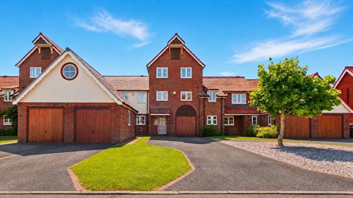 4 Bedroom Town House For Sale In Park Lane, Burton Waters, LN1
