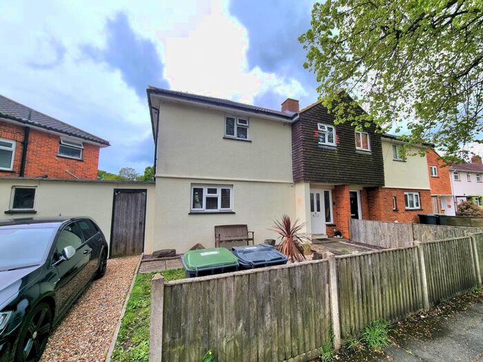 3 Bedroom House To Rent In Tukes Avenue, Gosport, PO13