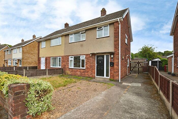 3 Bedroom Semi-Detached House For Sale In Haworth Close, Scunthorpe, DN15