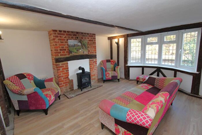 3 Bedroom End Of Terrace House To Rent In Hands Farm Cottages, Radley Green, CM4