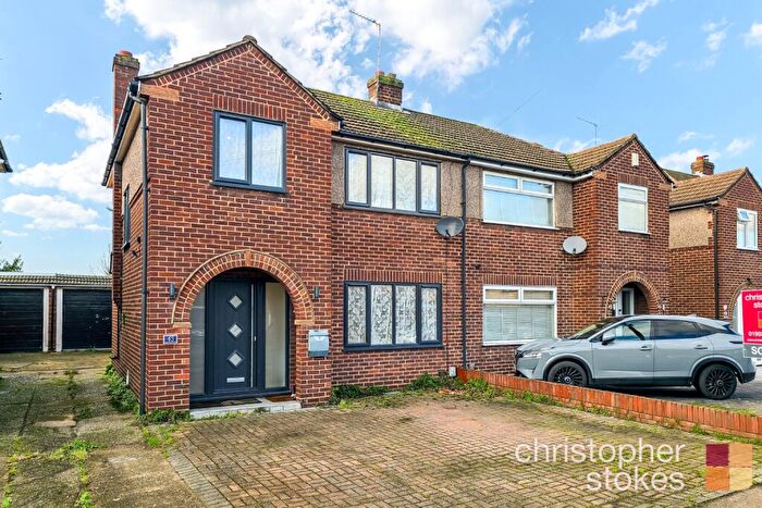 3 Bedroom Semi Detached House For Sale In Central Avenue, Waltham Cross, Hertfordshire, EN8