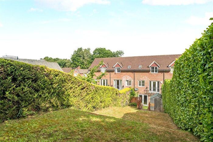 4 Bedroom Terraced House For Sale In Kings Road, Haslemere, Surrey, GU27