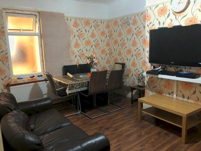 4 Bedroom Terraced House To Rent In Lens Road, London, E7