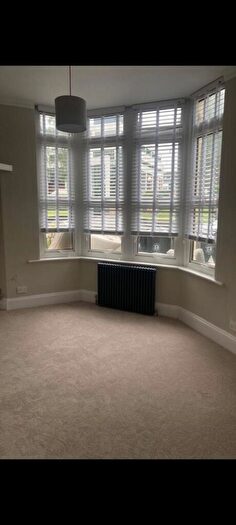 1 Bedroom Flat To Rent In Bath Road, Arnos Vale, BS4