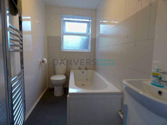 4 Bedroom Terraced House To Rent In Tudor Road, Leicester, LE3