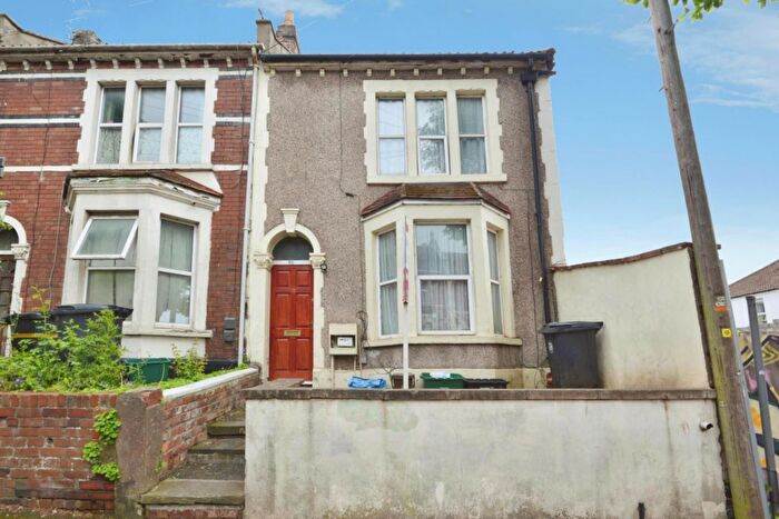3 Bedroom End Of Terrace House For Sale In Freemantle Road, Bristol, BS5