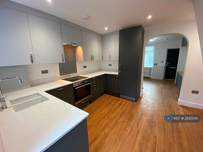 3 Bedroom Terraced House To Rent In Park Lane, Macclesfield, SK11