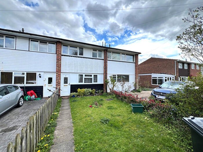3 Bedroom Terraced House To Rent In New Road, Ditton, ME20