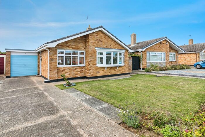 2 Bedroom Detached Bungalow For Sale In Thurne Road, Lowestoft, NR33