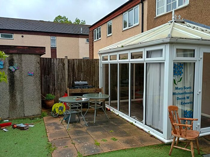 Terraced House To Rent In Saltings Road, Snodland, ME6