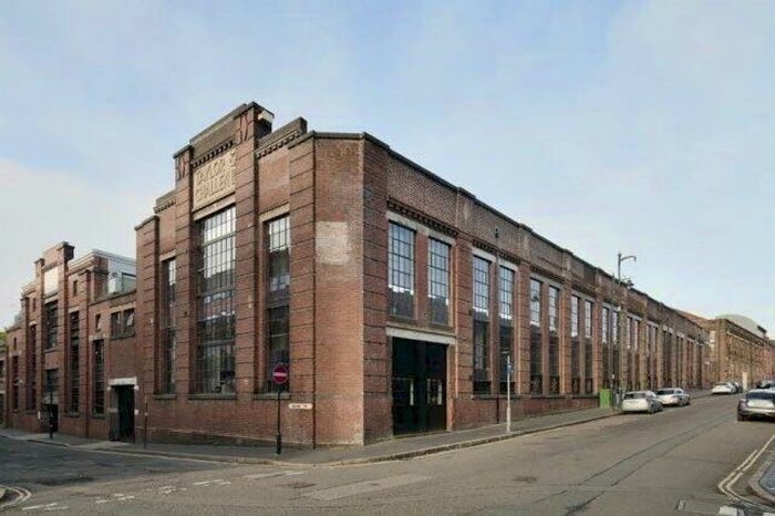 2 Bedroom Flat To Rent In Derwent House, Mary Ann Street, Birmingham, West Midlands, B3