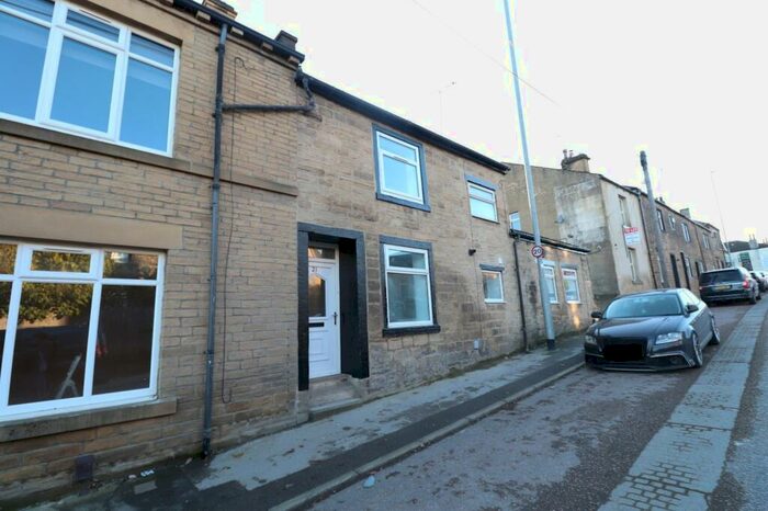 1 Bedroom House To Rent In Bradford Road, Stanningley, Pudsey, Uk, LS28