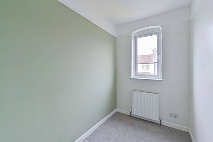 3 Bedroom Property To Rent In Eveline Road, Mitcham, CR4