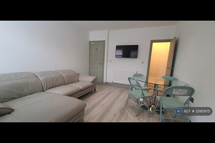 4 Bedroom End Of Terrace House To Rent In Horton Street, Lincoln, LN2