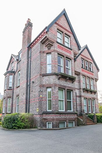 2 Bedroom Flat To Rent In Aigburth Drive, Liverpool, L17