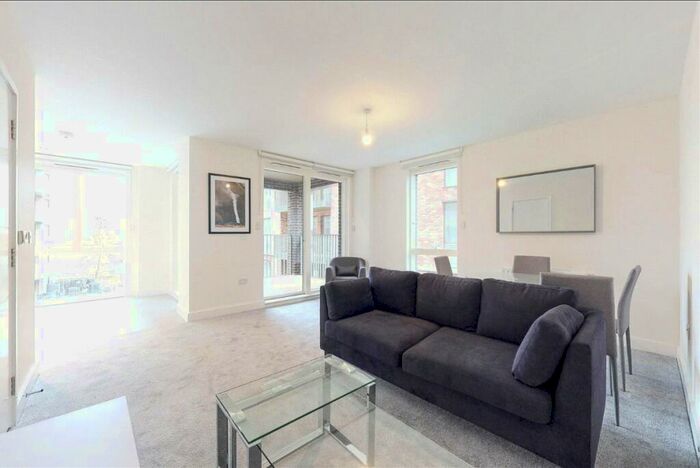 2 Bedroom Flat To Rent In Bellow House, Harrow On The Hill, HA1