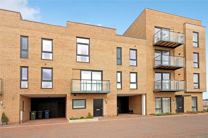 4 Bedroom Terraced House To Rent In Cornwell Road, Trumpington, Cambridge, CB2