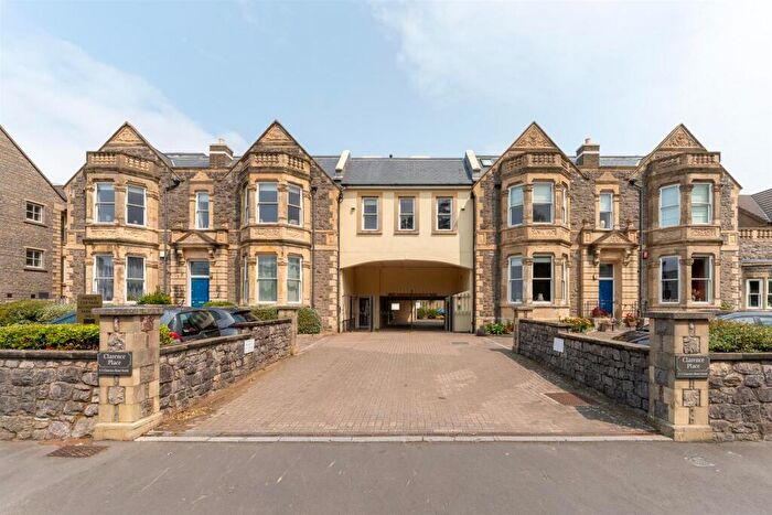 2 Bedroom Flat For Sale In Clarence Road North, Weston-Super-Mare - Parking, BS23