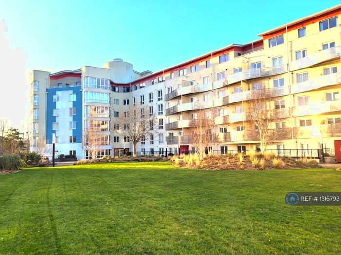 2 Bedroom Flat To Rent In The Crescent, Bristol, BS1