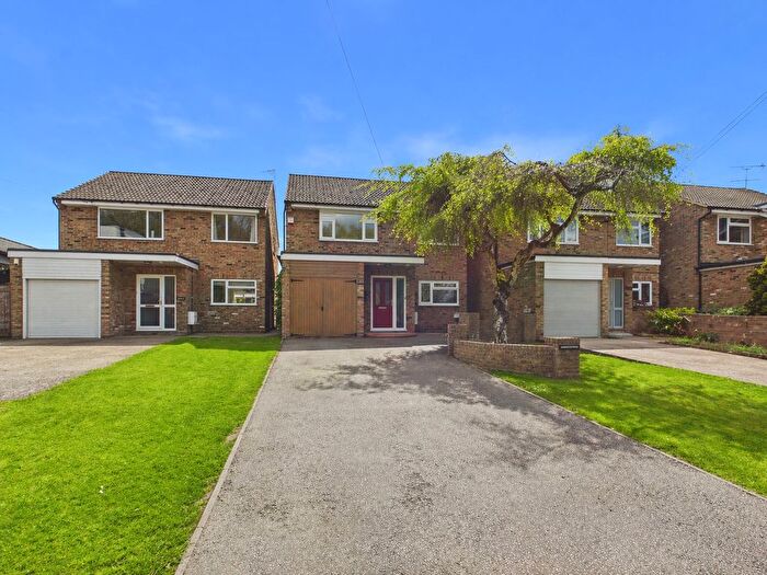 3 Bedroom Detached House For Sale In Wycombe Road, Stokenchurch, High Wycombe, Buckinghamshire, HP14