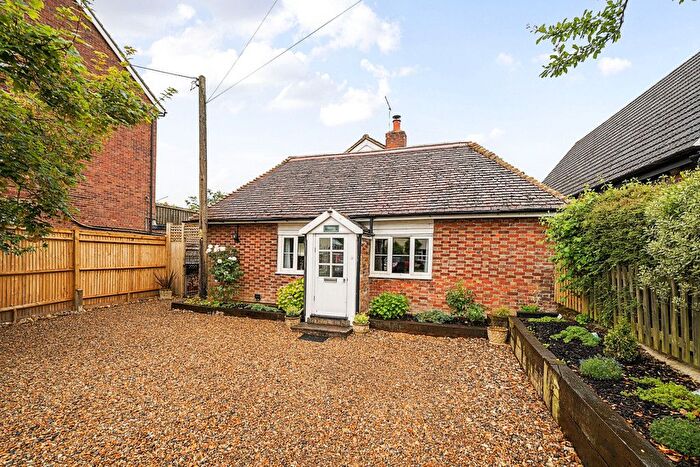 4 Bedroom Detached House For Sale In Fawkham Road, West Kingsdown, Sevenoaks, TN15