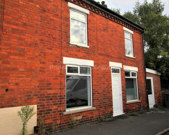4 Bedroom End Of Terrace House For Sale In Eastfield Street, Lincoln, LN2