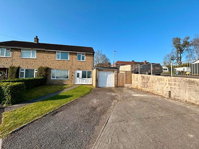 3 Bedroom Semi-Detached House For Sale In Chessels Close, West Coker, BA22