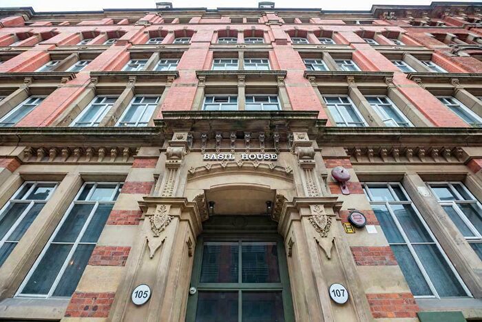1 Bedroom Apartment To Rent In Portland Street, Manchester, Greater Manchester, M1