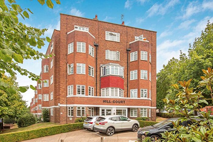 3 Bedroom Flat For Sale In St. Mark's Hill, Surbiton, KT6