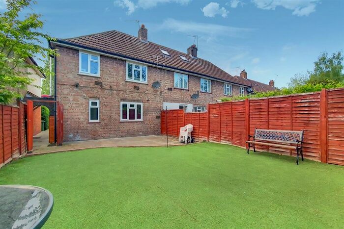 3 Bedroom End Of Terrace House To Rent In Prince Regent Lane, Custom House, E16