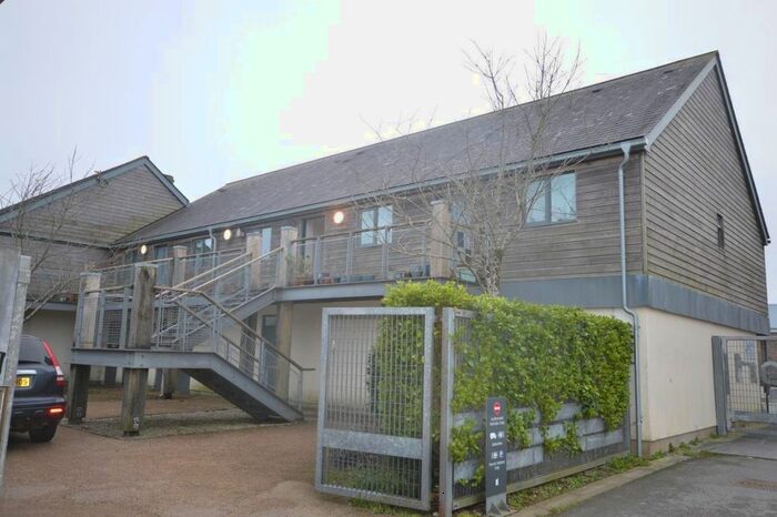 1 Bedroom Flat To Rent In Heartlands, Pool, TR15