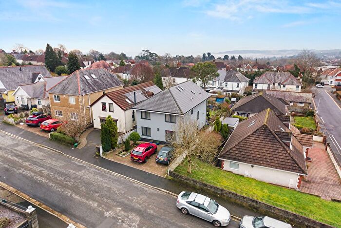 4 Bedroom Detached House For Sale In Carnglas Avenue, Sketty, Swansea, SA2