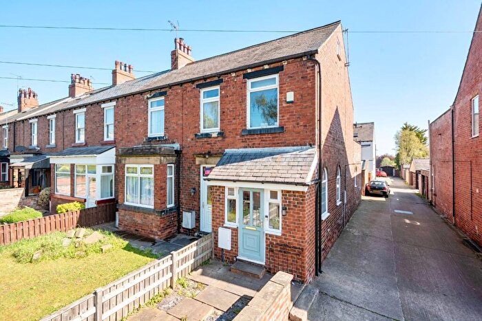 3 Bedroom End Of Terrace House For Sale In Wetherby Road, Tadcaster, LS24
