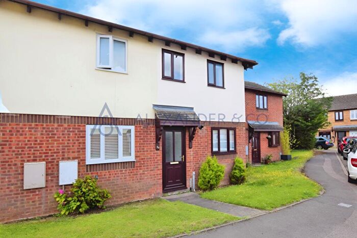 2 Bedroom Terraced House To Rent In Spindleside, Bicester, OX26