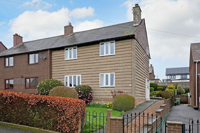 3 Bedroom Semi Detached House For Sale In Lowfield Avenue, Ridgeway., S12