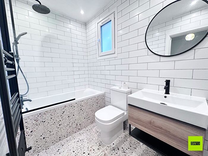 3 Bedroom Maisonette To Rent In Boyd Road, Colliers Wood, London, SW19